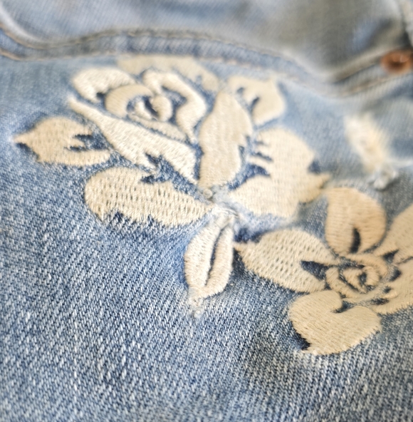 High Waisted Distressed Womens R Jeans - Picture 4 of 12